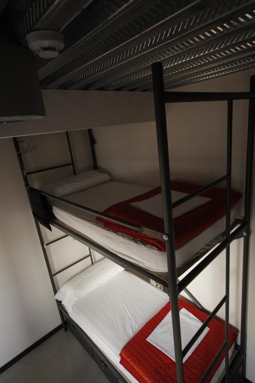 Traveller Box Hostel Sevilla Habitación foto