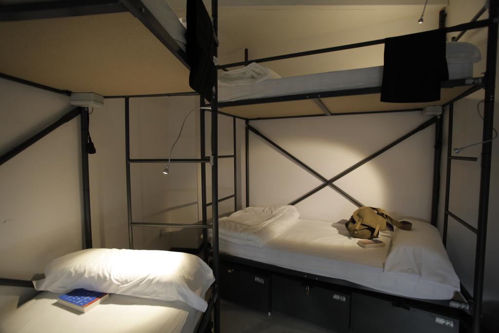 Traveller Box Hostel Sevilla Habitación foto